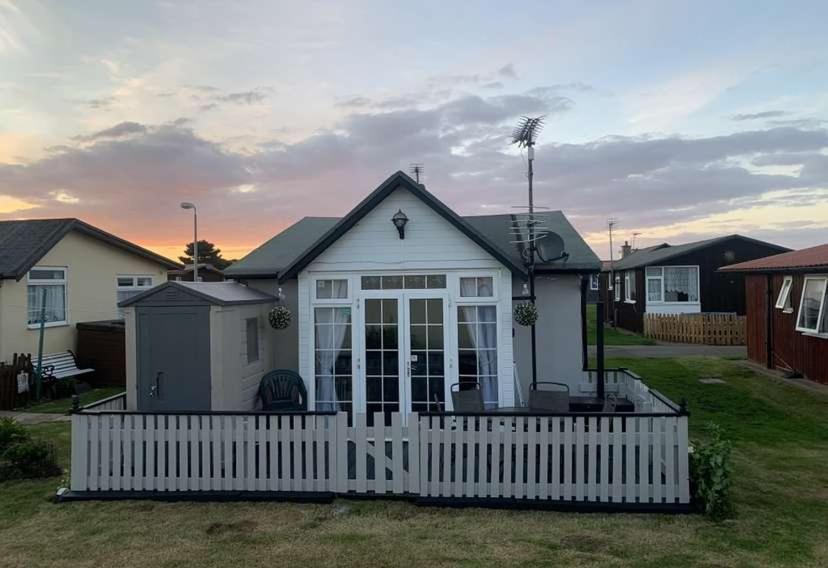 Chalet 81 South Shore Bridlington 2X Bedroom Detached Chalet Sleeps 4 Bessingby Exterior photo